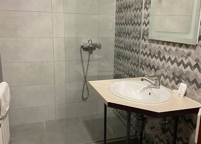 Otel шепіт карпат *